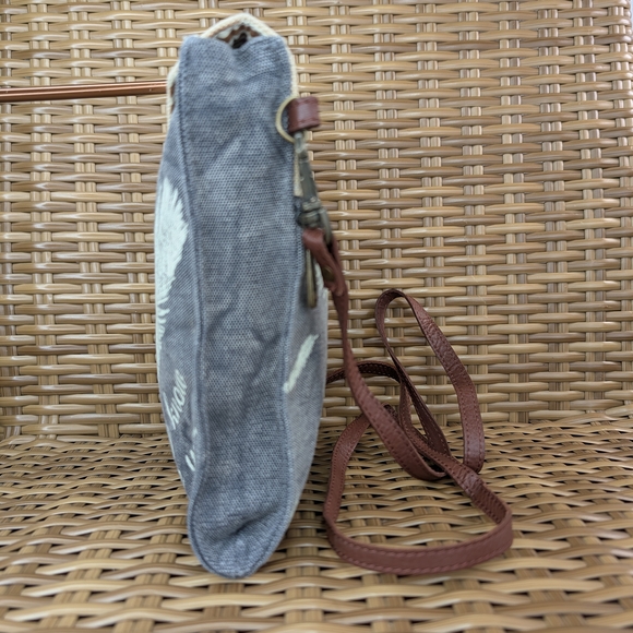 Primitives By Kathy Canvas Crossbody Bag Faux Leather Shoulder Strap Feathers - Picture 7 of 16